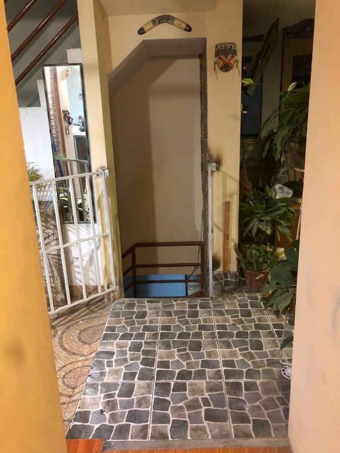 Pedraza House Airport Bed & Breakfast *